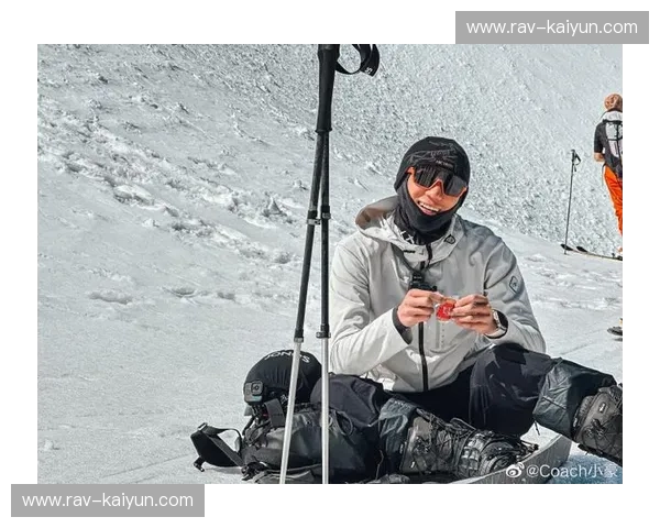单板滑雪直播：跟着镜头，飞越雪线的每一刻